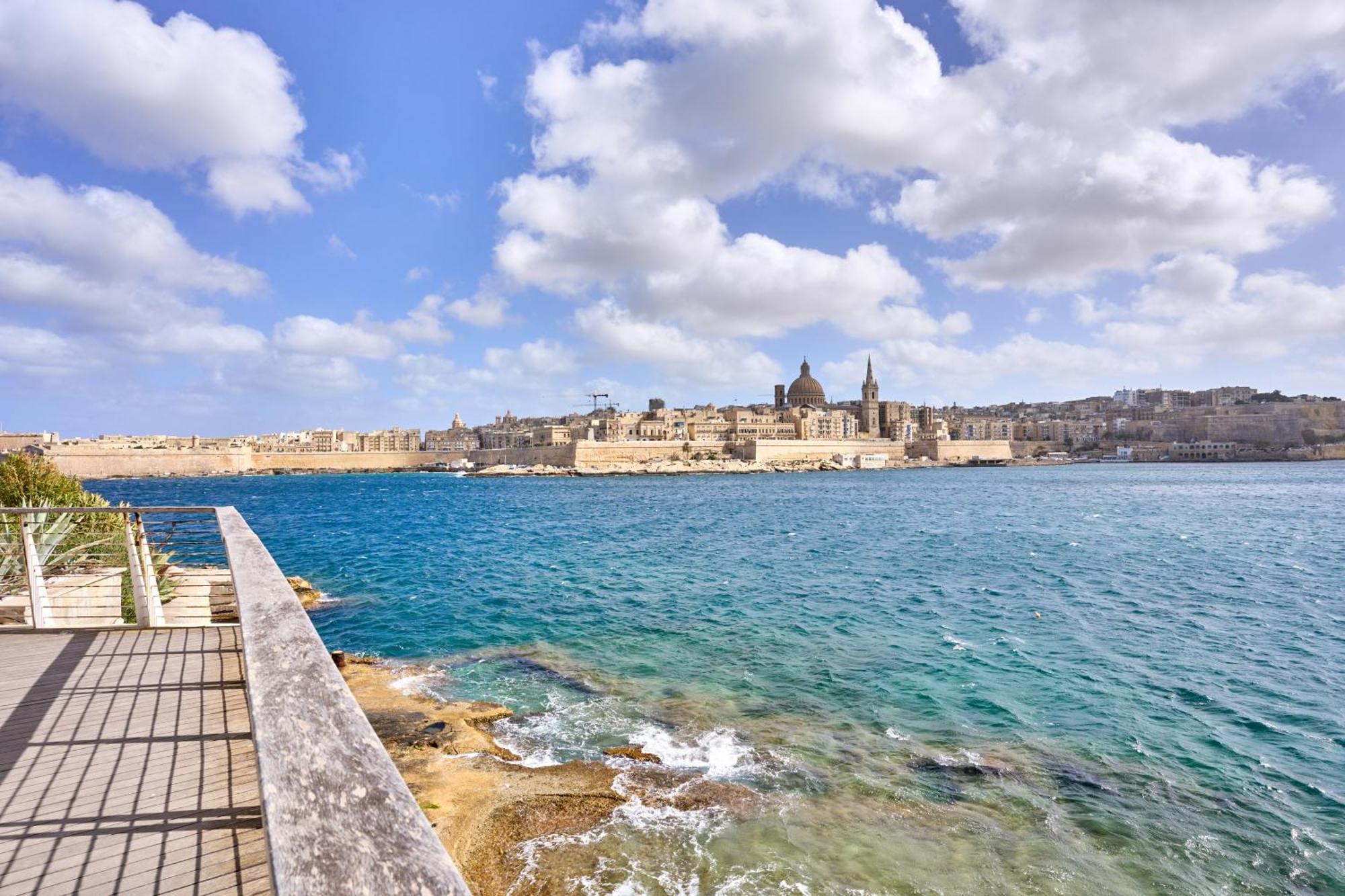 Stylish Apartment In Tigne Point Sliema Exterior foto