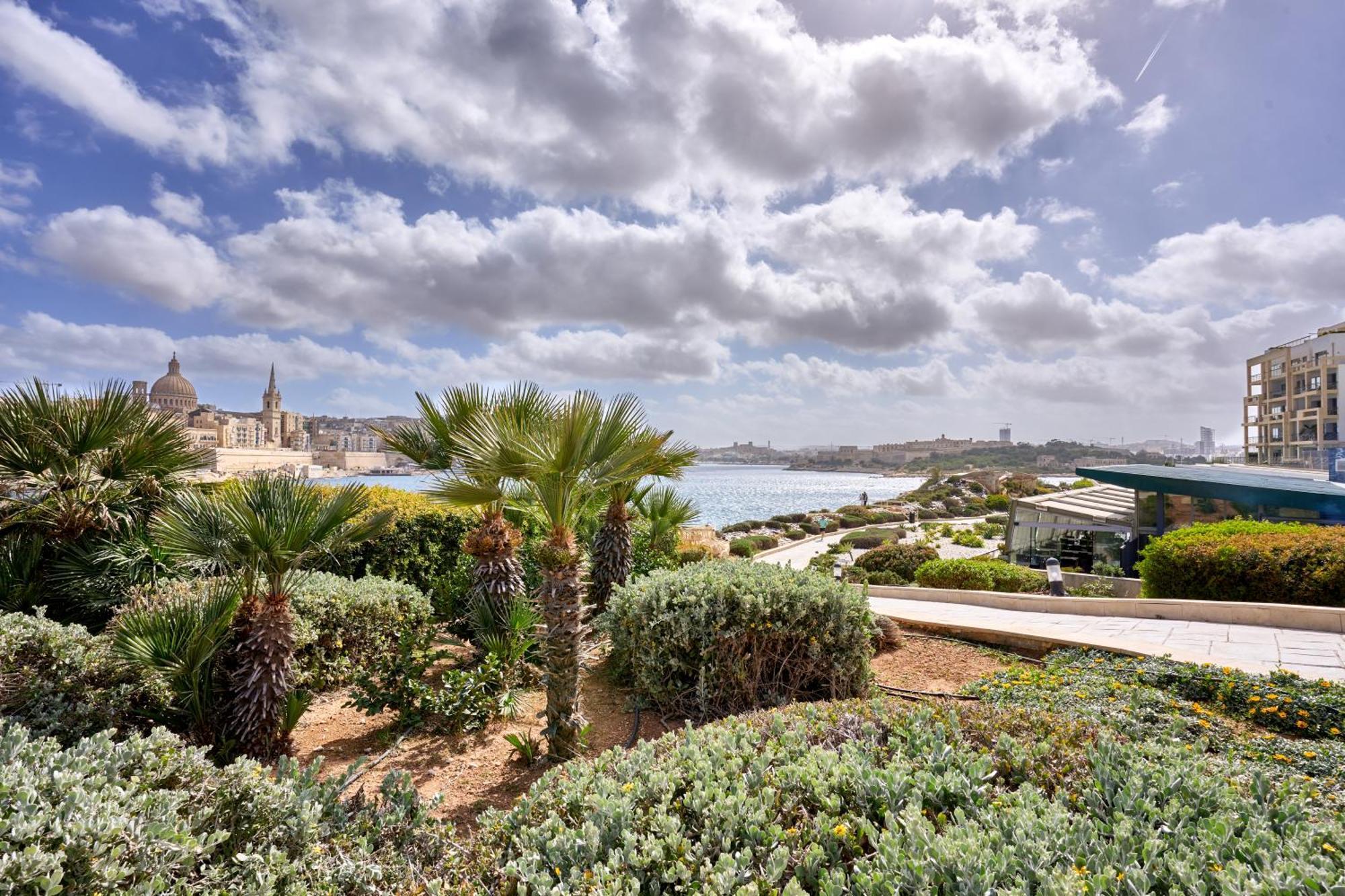 Stylish Apartment In Tigne Point Sliema Exterior foto