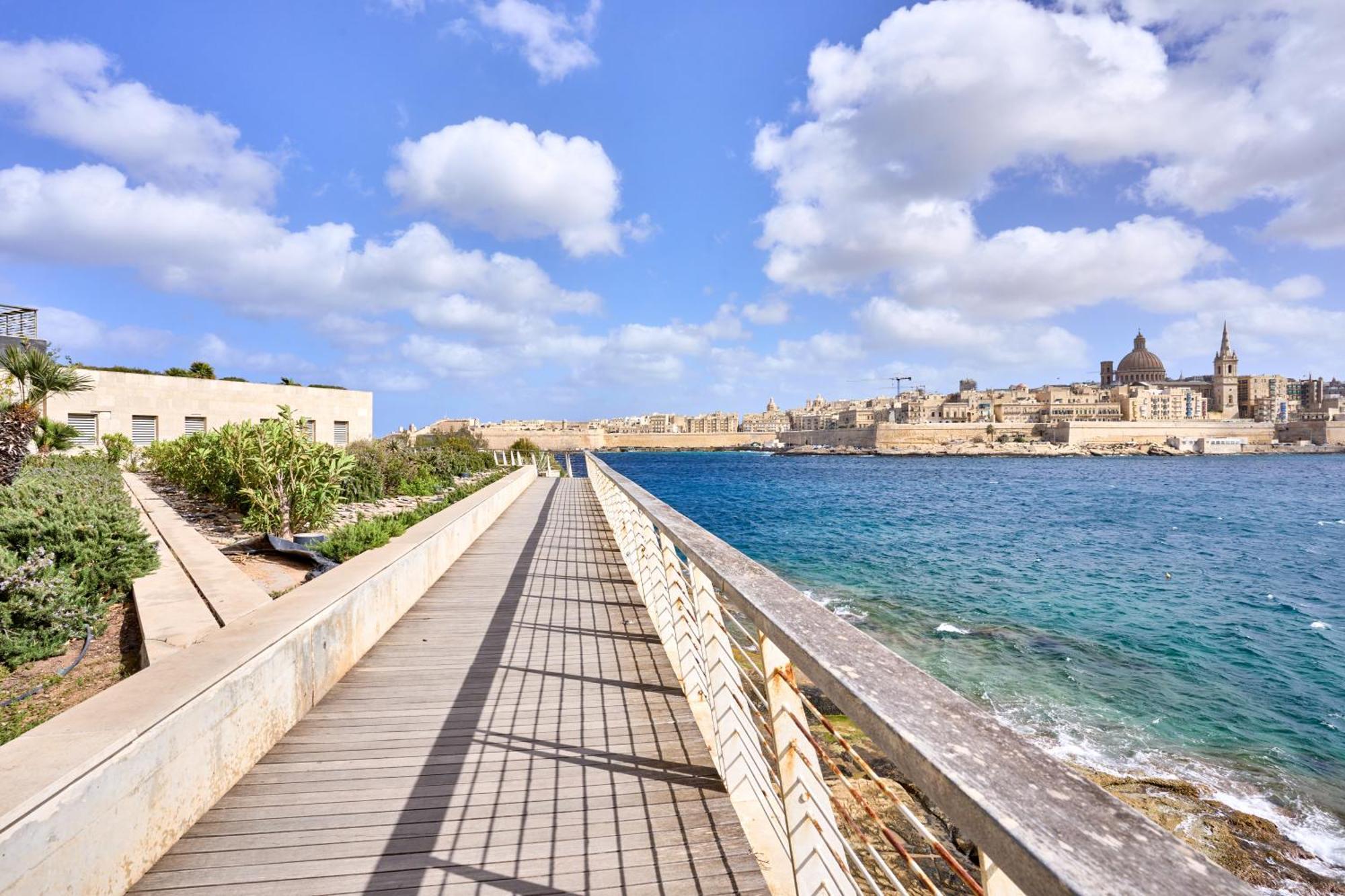 Stylish Apartment In Tigne Point Sliema Exterior foto